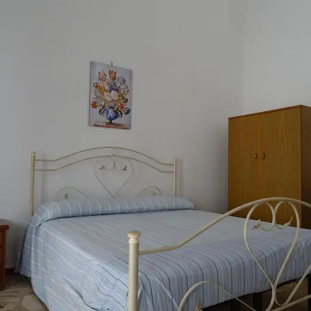 Casa Vacanze Mimina - Centro Storico A 150 Mt. Dalla Holiday home