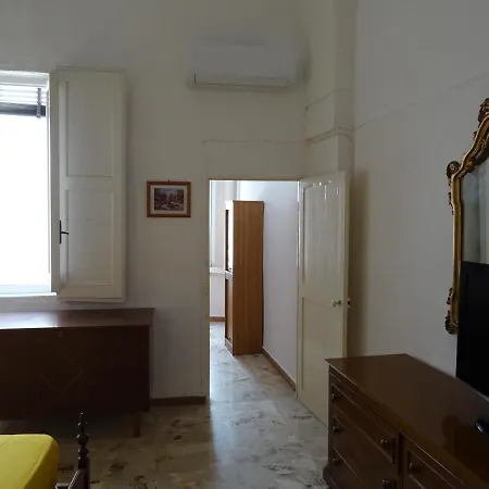 Casa Vacanze Mimina - Centro Storico A 150 Mt. Dalla *